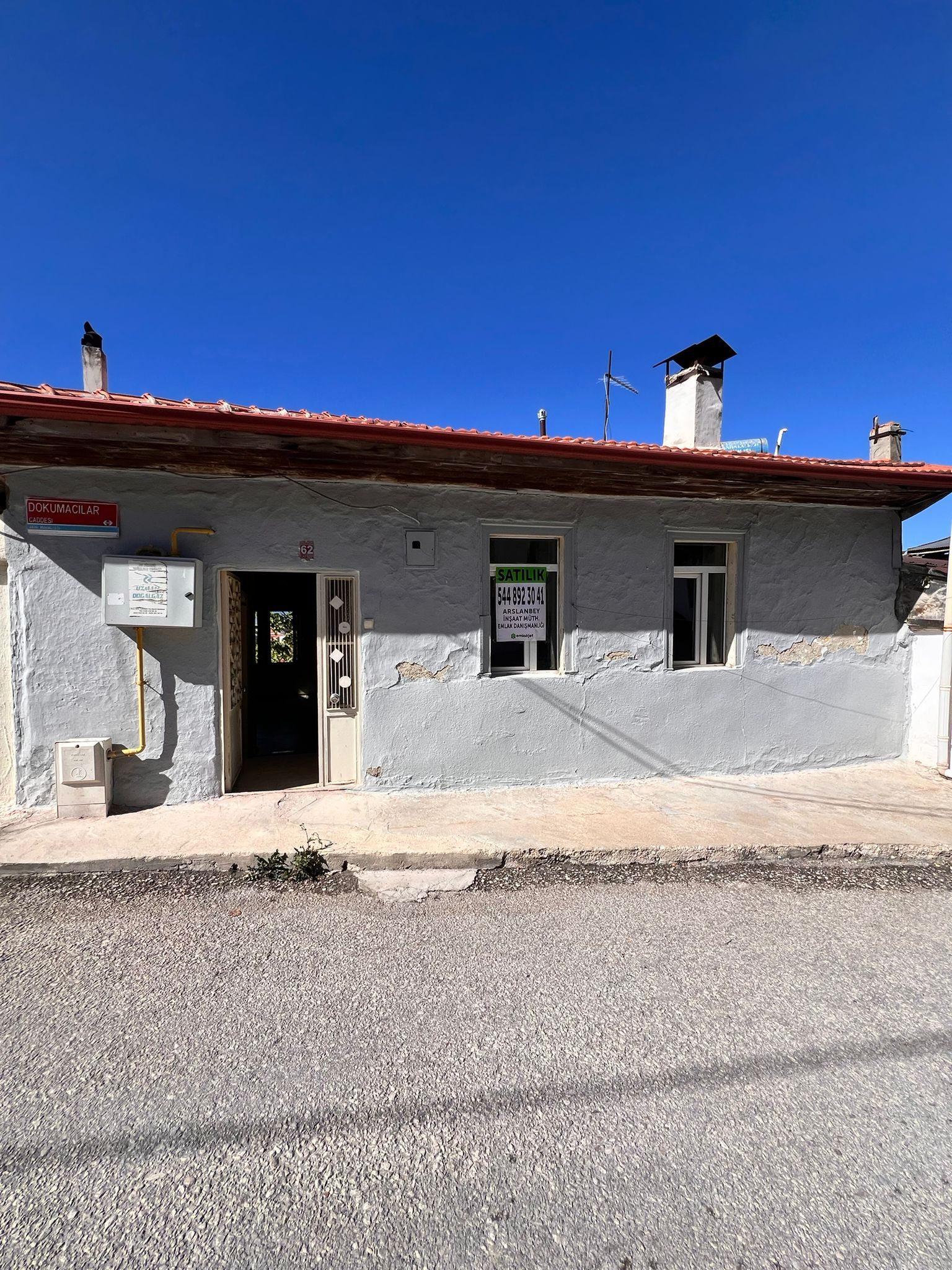 BURDUR ASLANBEY EMLAKTAN SATILIK  MÜSTAKİL EV